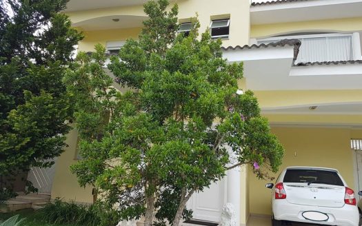 Casa em Condomínio à venda