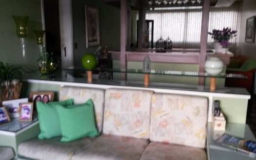 Apartamento à venda