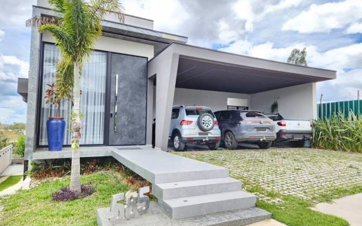 Casa em Condomínio à venda