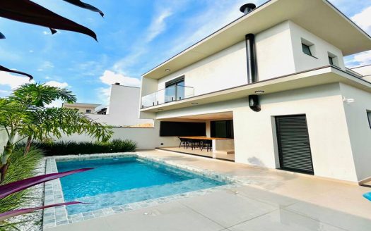 Casa em Condomínio à venda