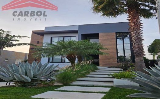 Casa em Condomínio à venda