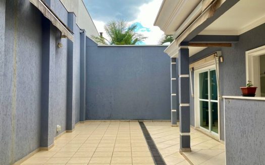 Casa em Condomínio à venda