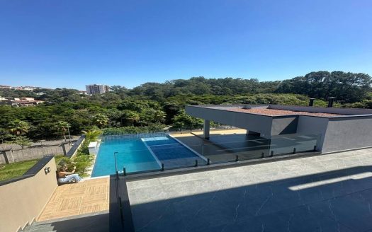 Casa em Condomínio à venda