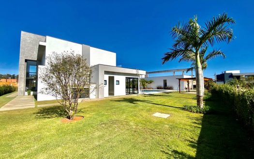 Casa em Condomínio à venda