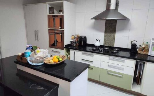Casa em Condomínio à venda