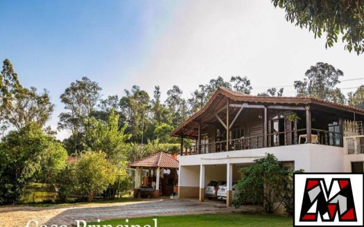 Fazenda/Sítio/Chácara à venda