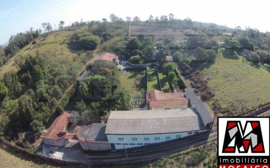 Fazenda/Sítio/Chácara à venda