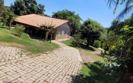 Fazenda/Sítio/Chácara à venda