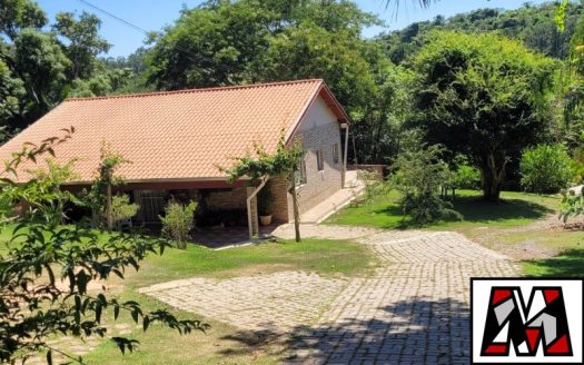 Fazenda/Sítio/Chácara à venda