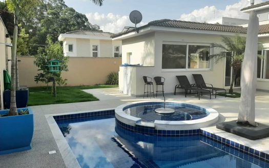 Casa em Condomínio à venda