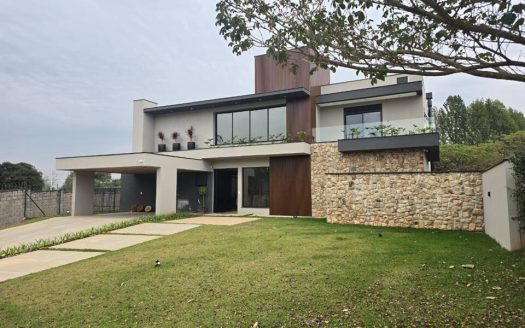 Casa em Condomínio à venda