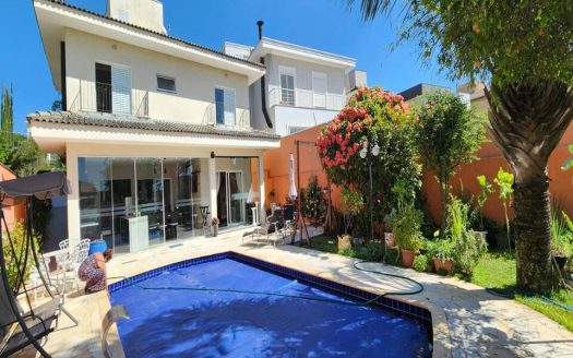 Casa em Condomínio à venda