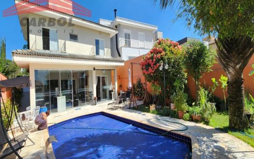 Casa em Condomínio à venda