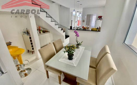 Casa em Condomínio à venda