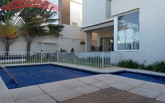 Casa em Condomínio à venda