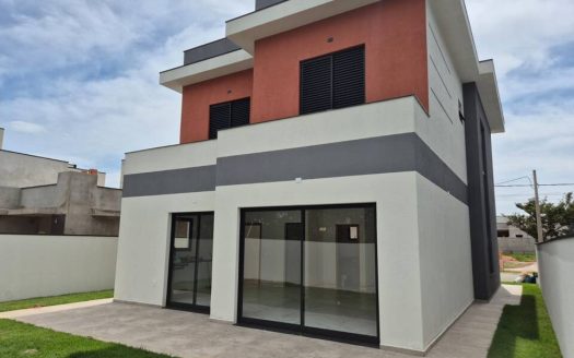 Casa em Condomínio à venda