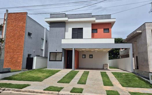 Casa em Condomínio à venda