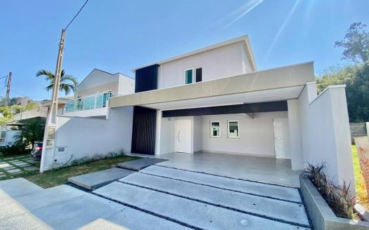 Casa em Condomínio à venda