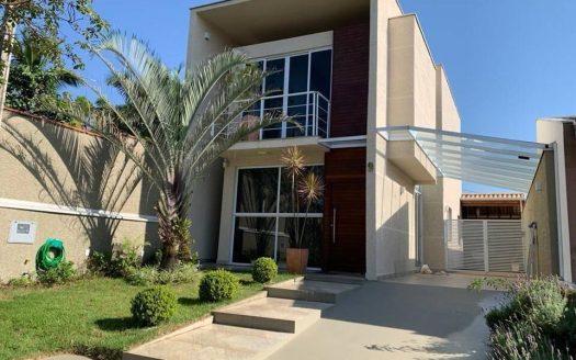Casa em Condomínio à venda