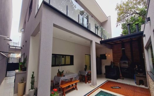 Casa em Condomínio à venda