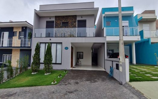 Casa em Condomínio à venda