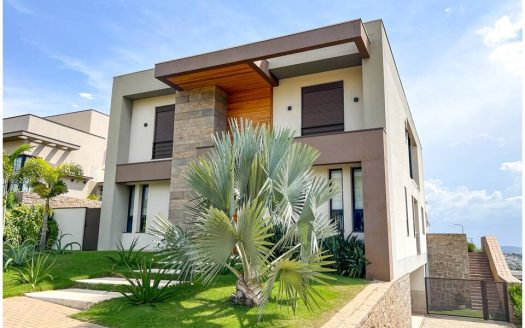 Casa em Condomínio à venda