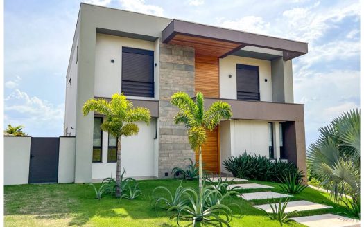 Casa em Condomínio à venda