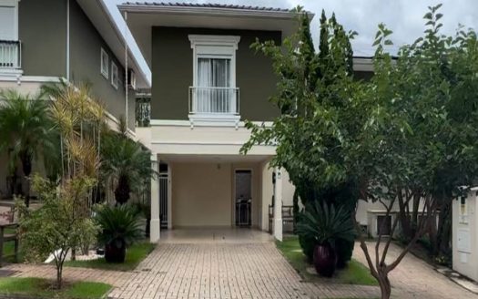 Casa em Condomínio à venda