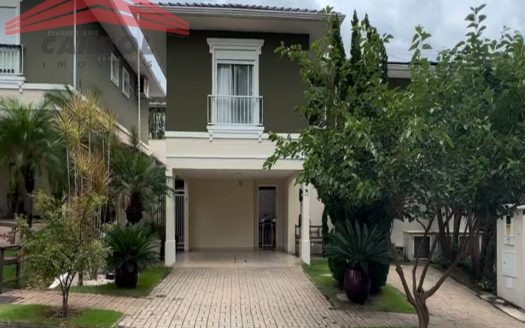Casa em Condomínio à venda