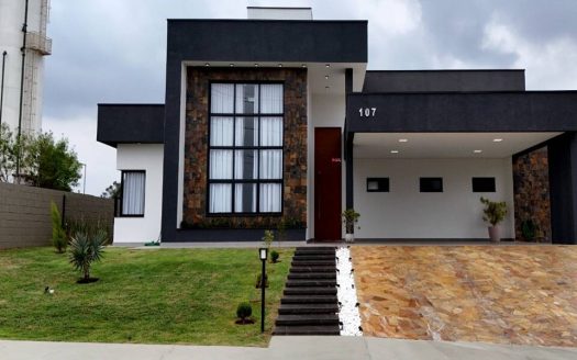 Casa em Condomínio à venda
