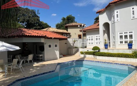 Casa em Condomínio à venda