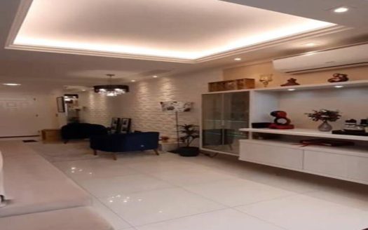 Casa em Condomínio à venda