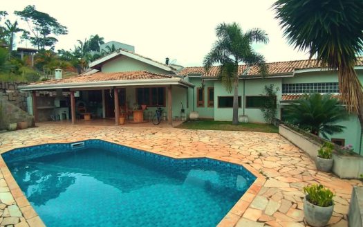 Casa à venda