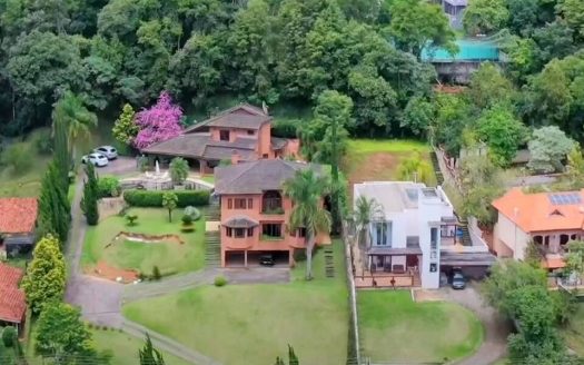Casa em Condomínio à venda