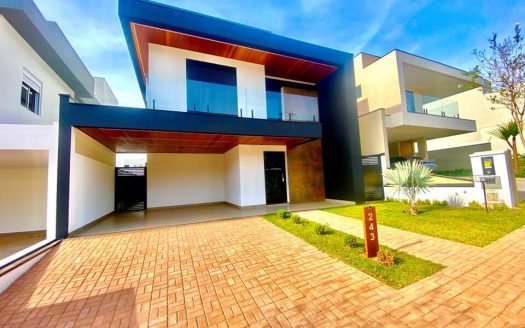 Casa em Condomínio à venda