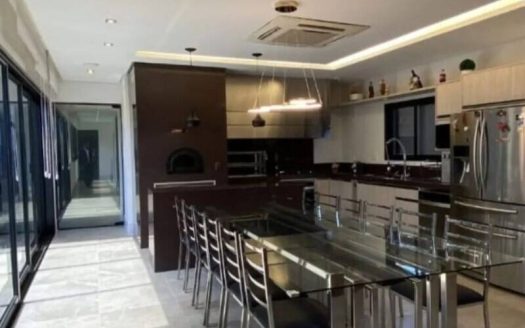 Casa em Condomínio à venda