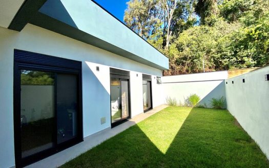Casa em Condomínio à venda