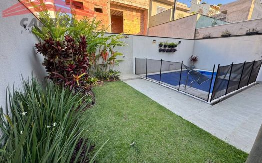 Casa em Condomínio à venda