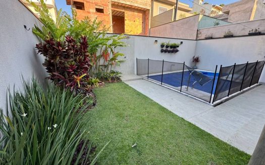 Casa em Condomínio à venda