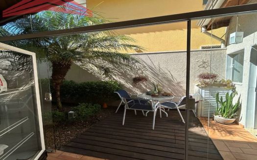 Casa em Condomínio à venda