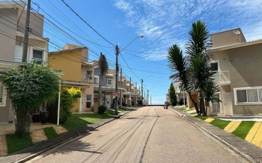 Casa em Condomínio à venda