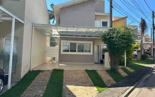 Casa em Condomínio à venda
