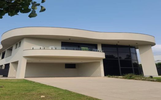 Casa em Condomínio à venda
