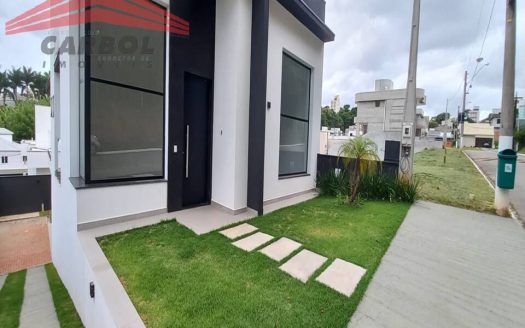 Casa em Condomínio à venda