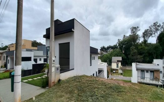Casa em Condomínio à venda