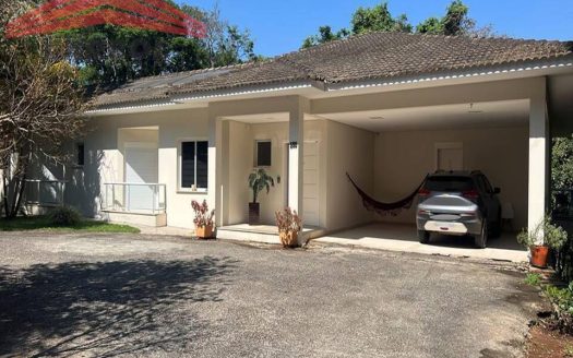 Casa em Condomínio à venda