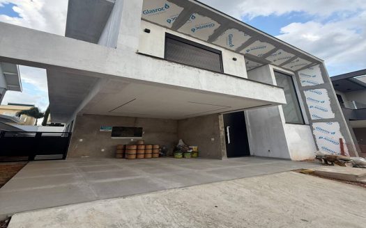 Casa em Condomínio à venda