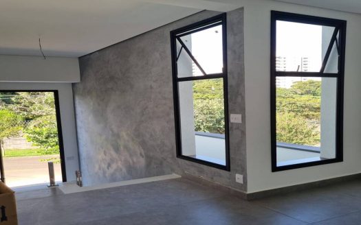 Casa em Condomínio à venda