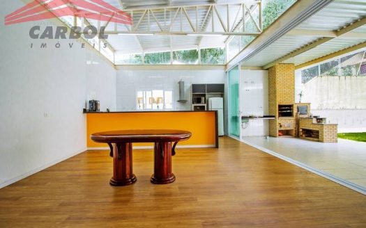 Casa em Condomínio à venda