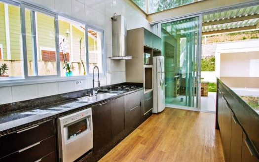 Casa em Condomínio à venda